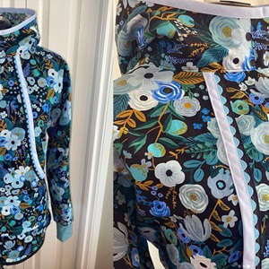 Blue floral kalikuk (2021)