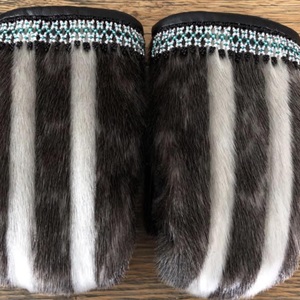 Beaded Pualuuk (2019)