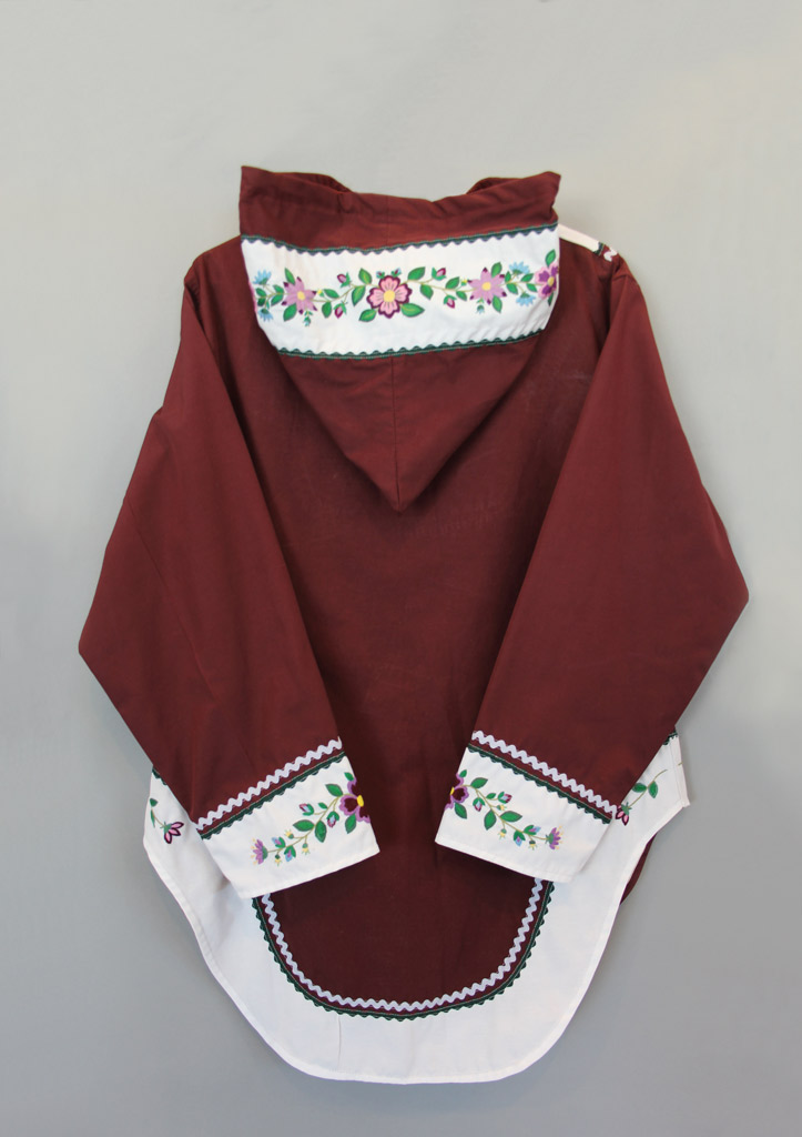 Short Tail Sikipak with Embroidery (2015)