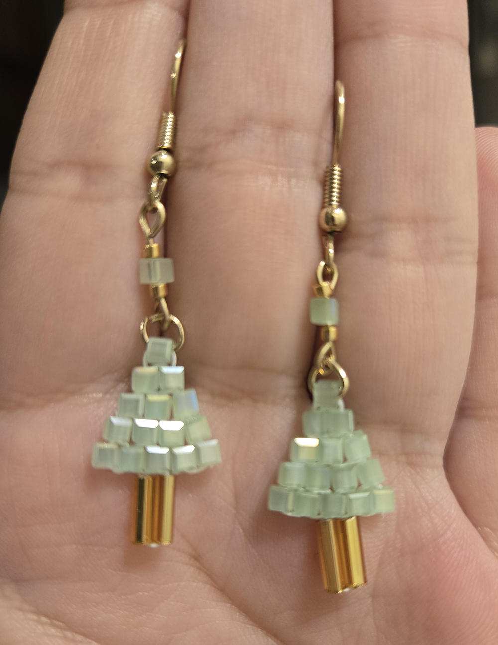 Pastel green tree earrings (2024)