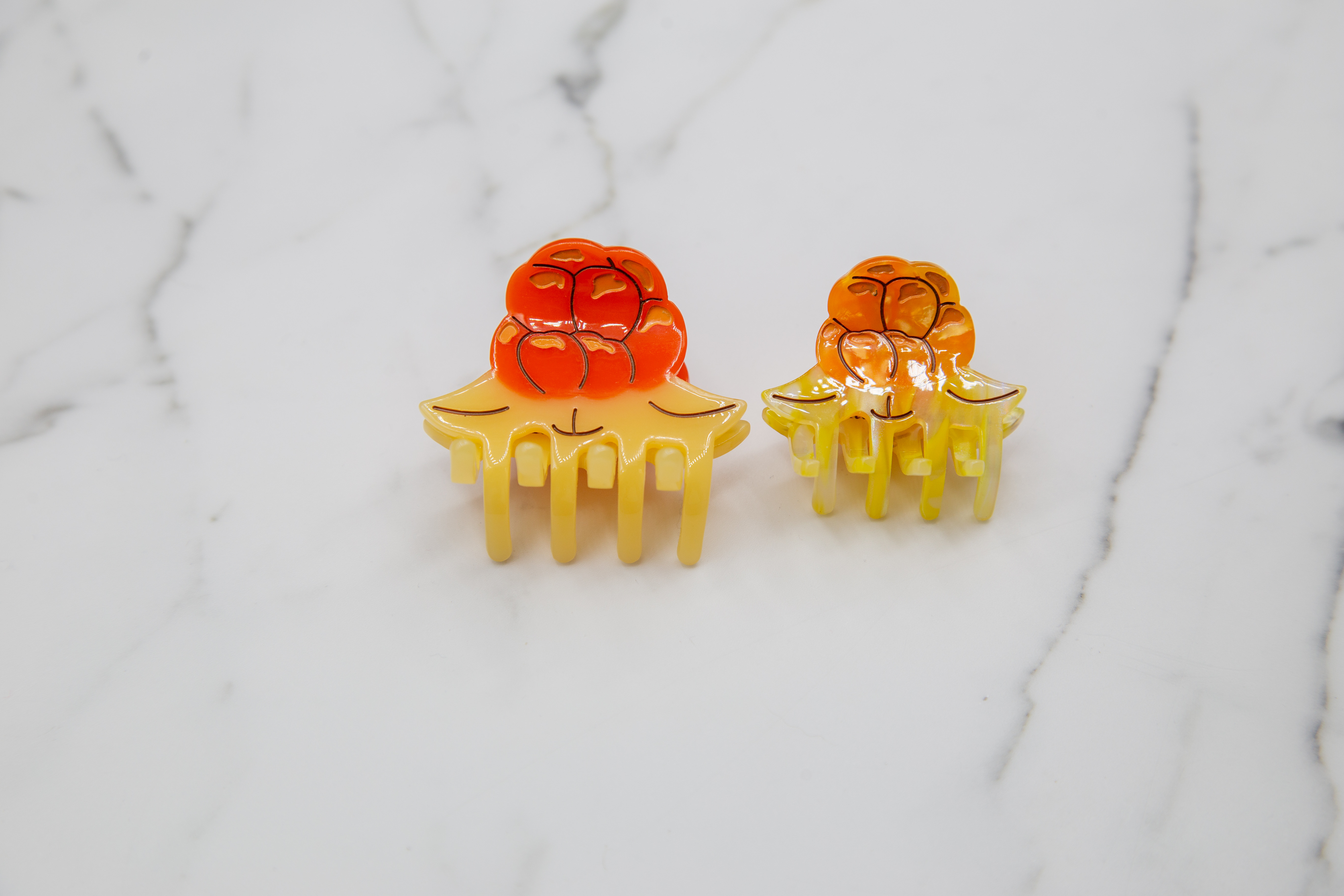 Aqpik hair clip (2024) acrylic