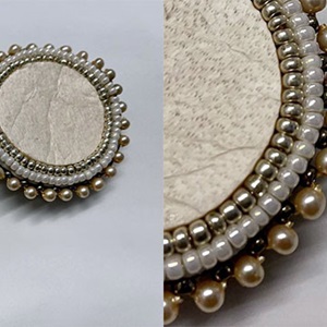 Naluaq studs with beads (2022)