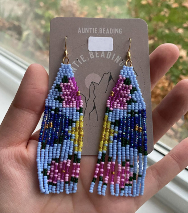 Granny hankie earrings (2023)