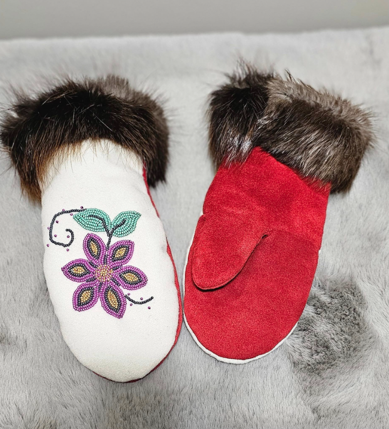 Beaded Melton/Hide Mitts (2021)
