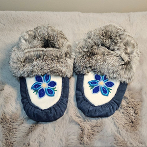 Hide Slippers with Beaded Blue Flower (2022)