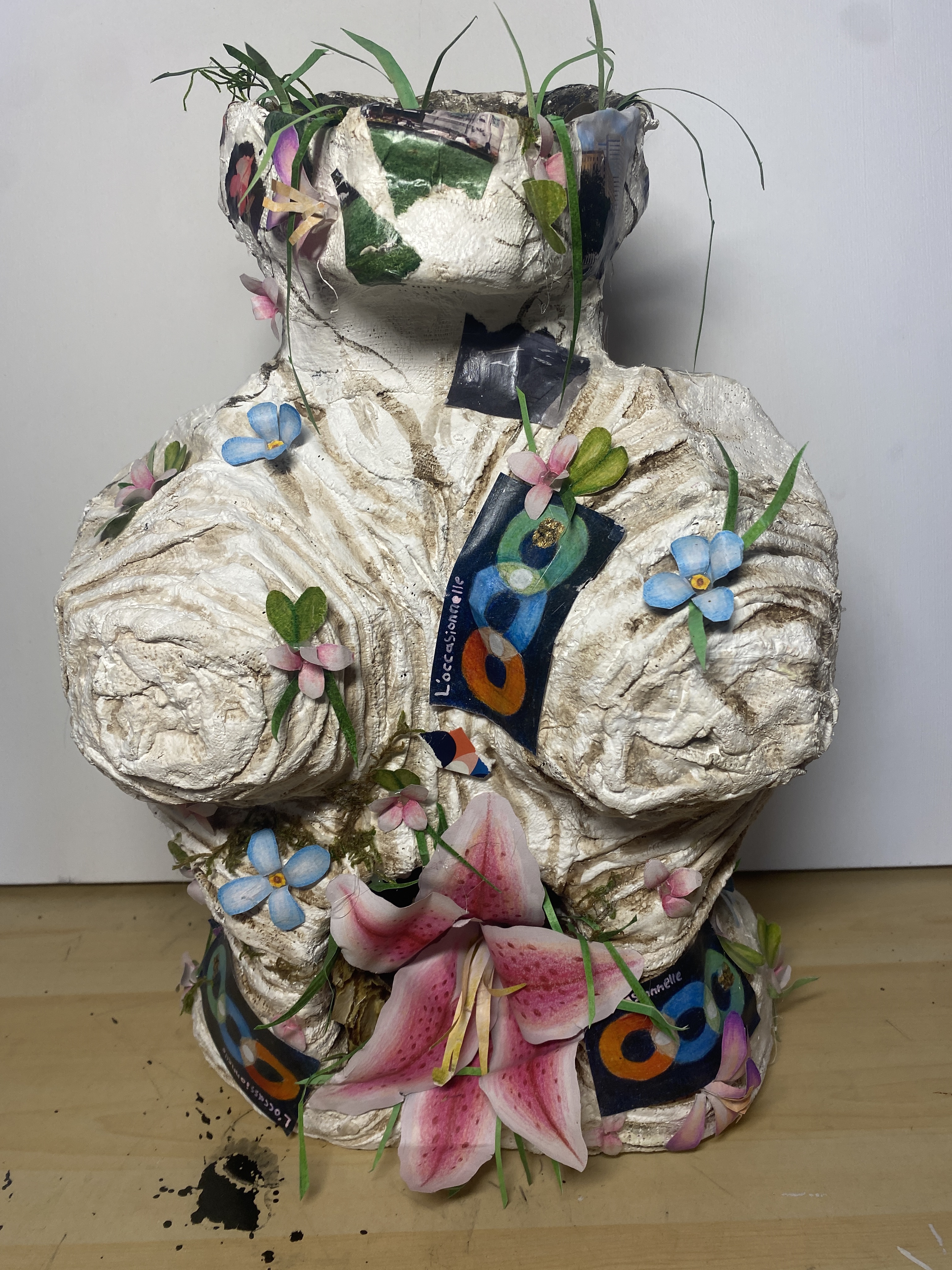 Embodiment of venturing out on the street (2023)