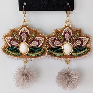 Pink flower earrings (2022)