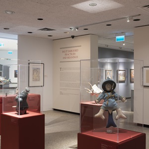 Installation shot of Kakiniit Hivonighijotaa: Inuit Embodied Practices and Meanings at the Winnipeg Art Gallery-Qaumajuq (2022)