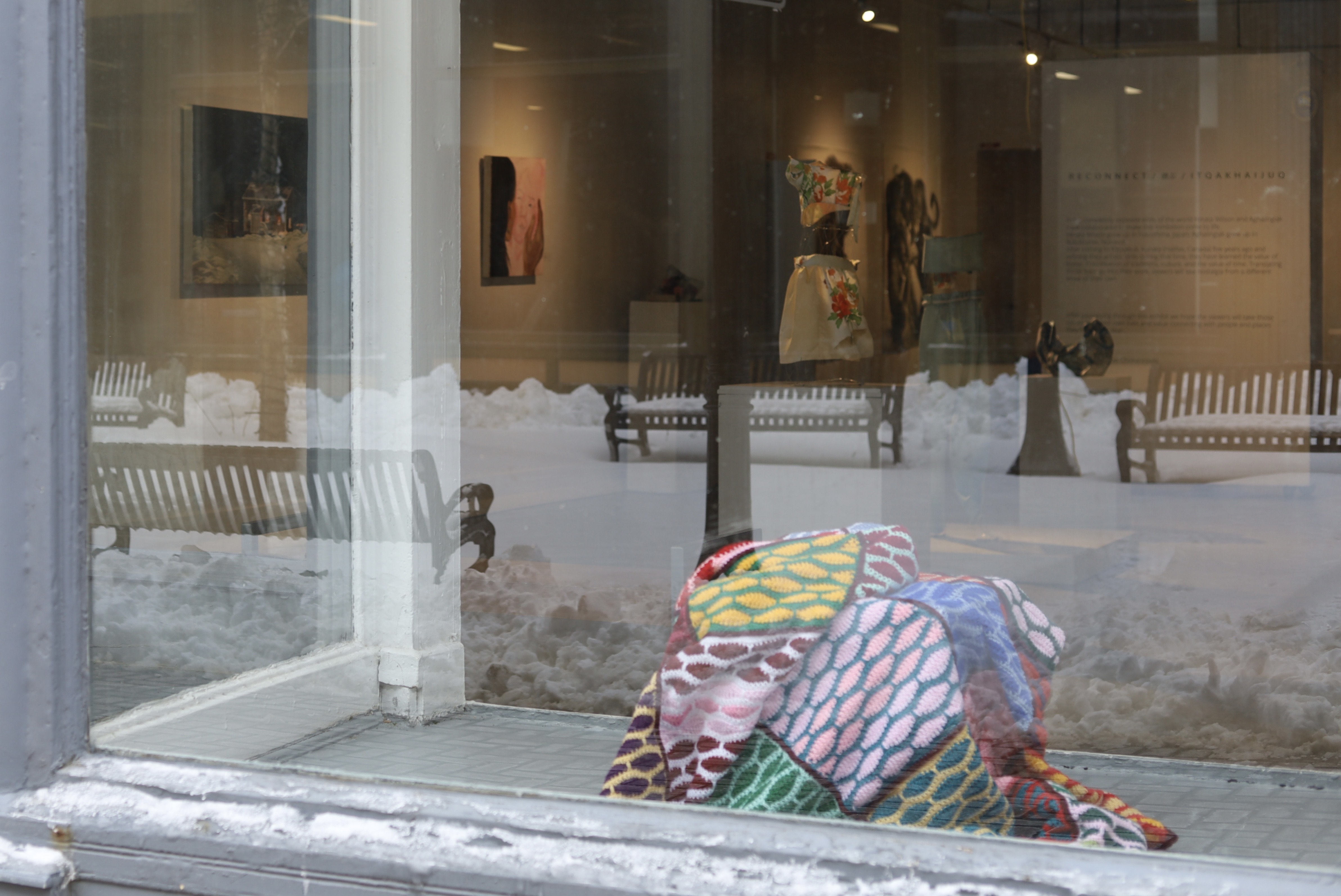 Installation shot of Reconnect / 偲ぶ / Itqakhaijuq at Anna Leonowens Gallery (2023)