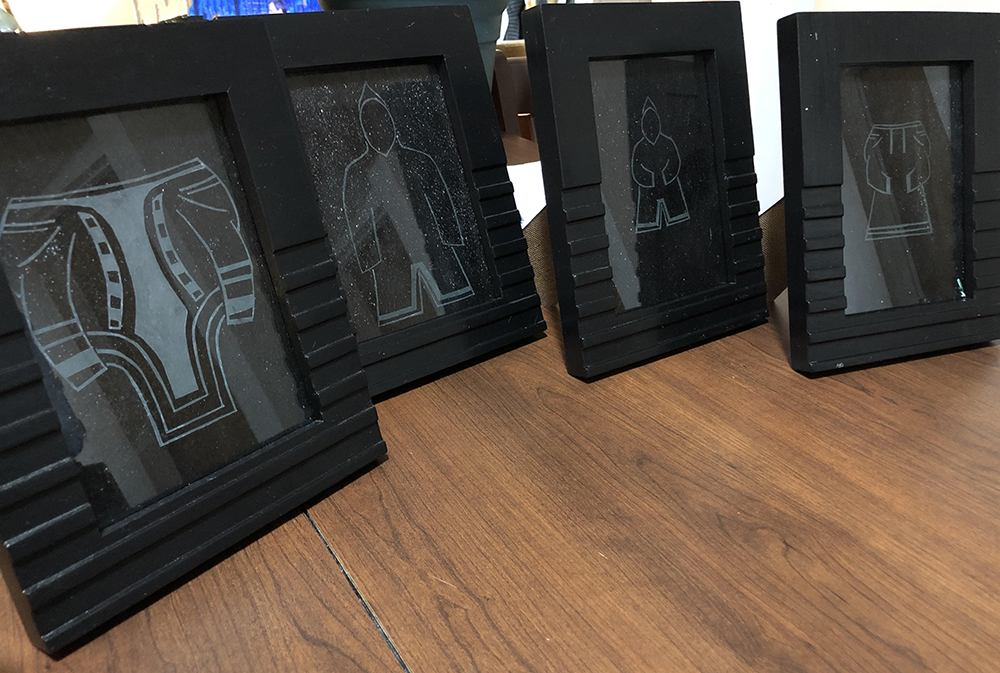 Traditional Inuit Clothing - Glass Etching (2020)