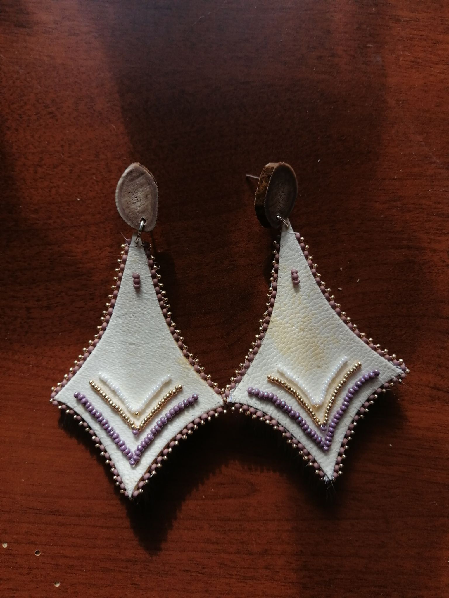 Naluaq beaded earrings (2021)