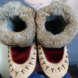 Tunniit tattoo design leather slippers (2021)