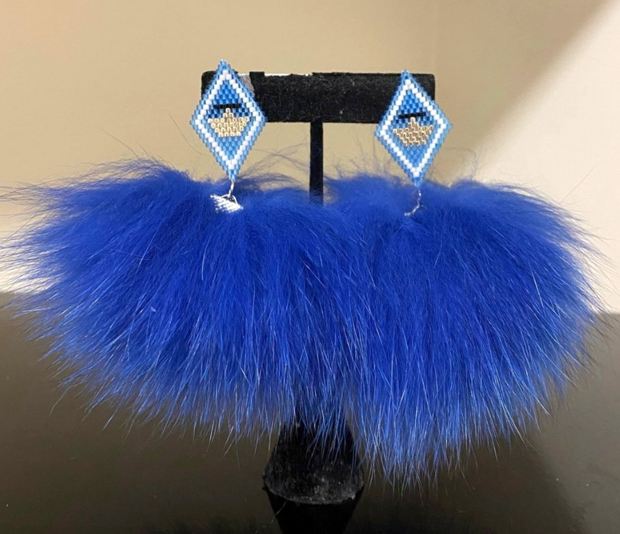 Blue ulu fox fur earrings (2021)