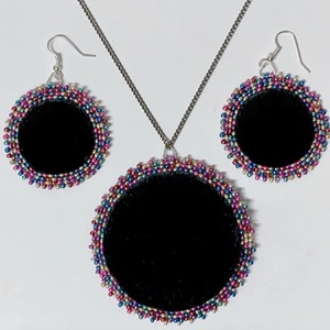 Sealskin earrings and pendant (2021)