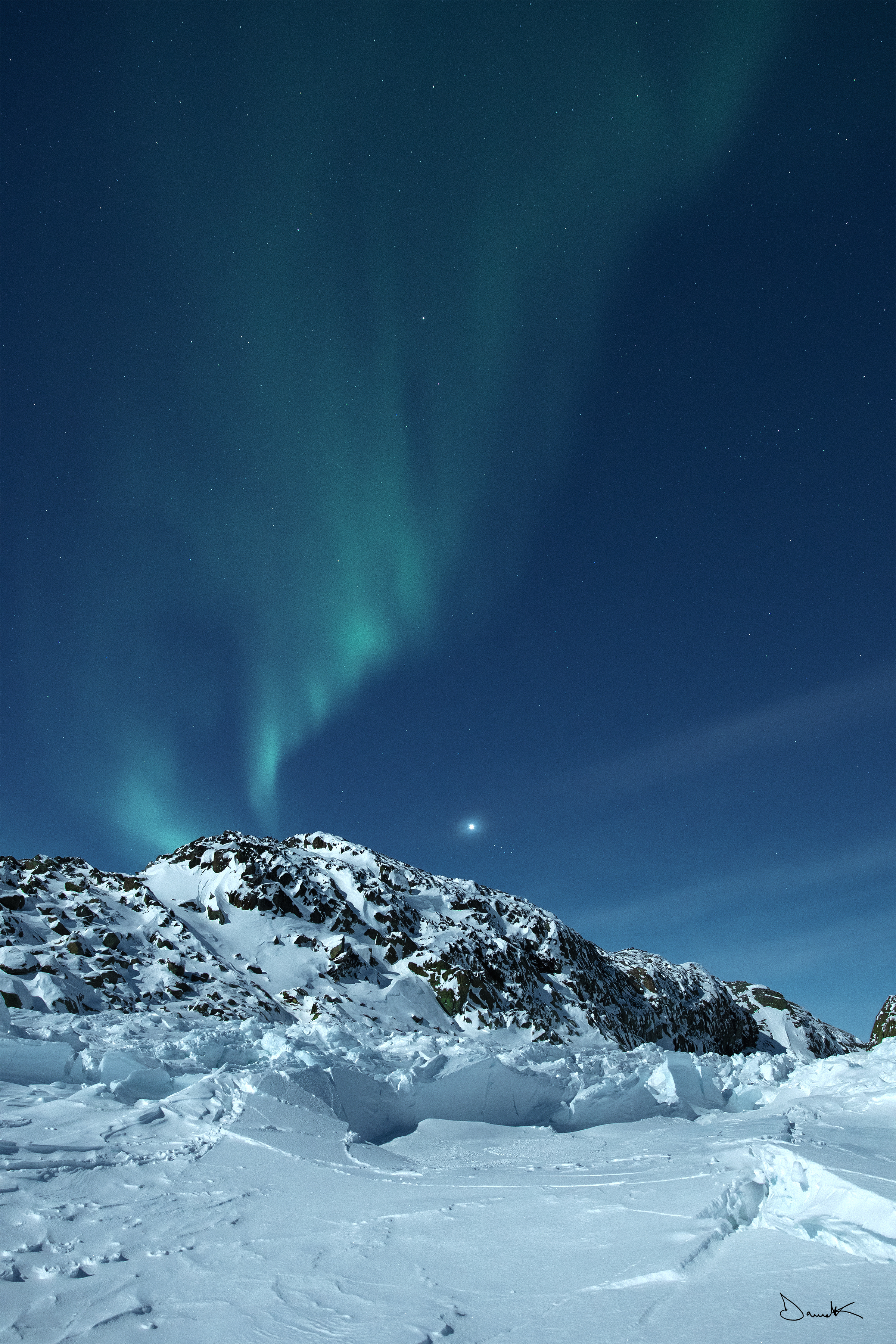 Northern Lights and Venus Over Tulukkaat (2020)