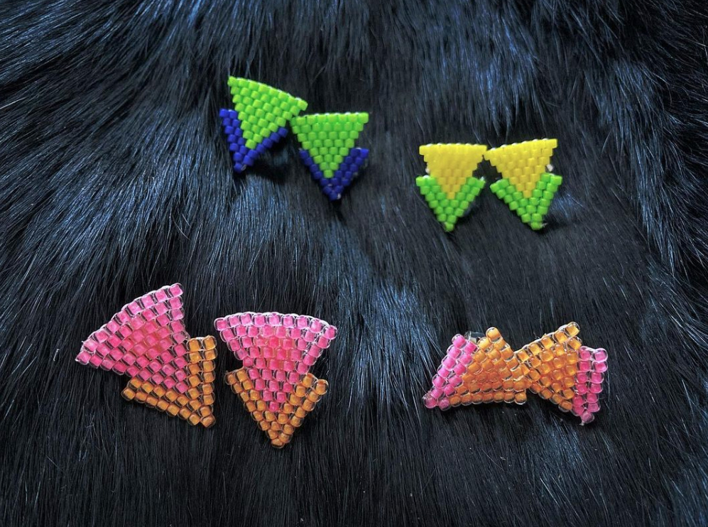 Triangle studs (2022)