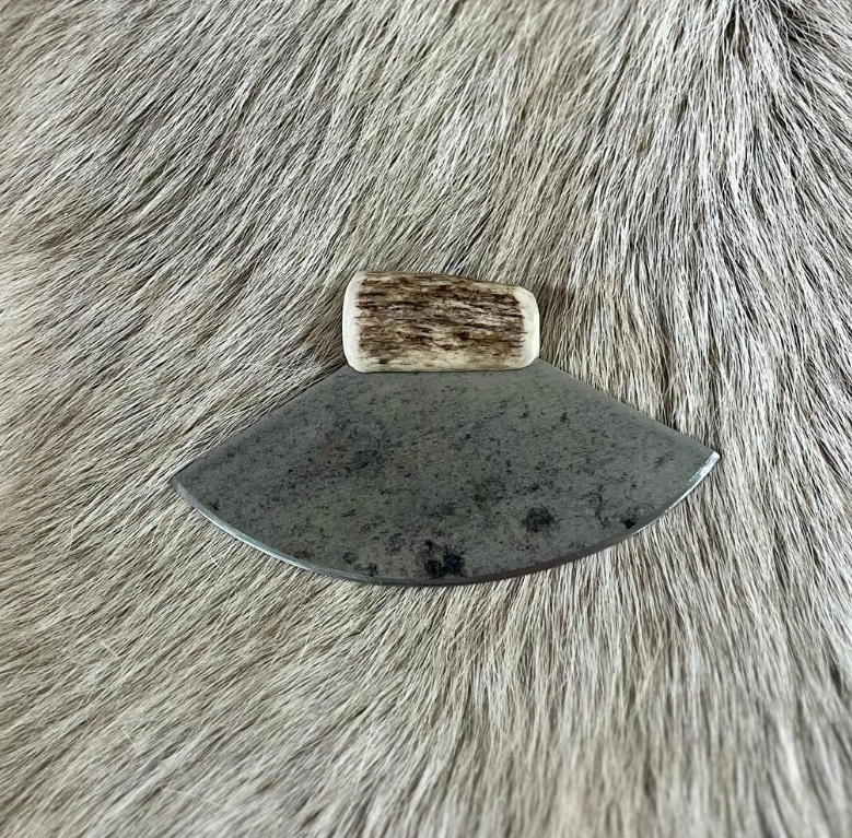 Untitled (Ulu) (2024)