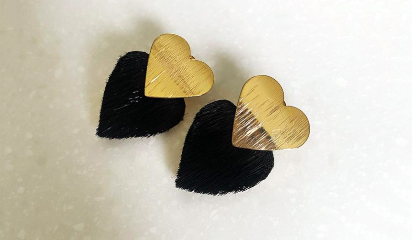 Metal and sealskin heart earrings (2020)