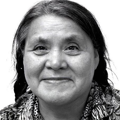 Ruth Annaqtuusi Tulurialik