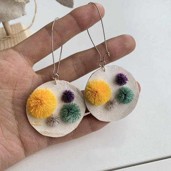 AkulukjukKilabukAnnieScrapedSealskinwithCaribouTuftedEarrings