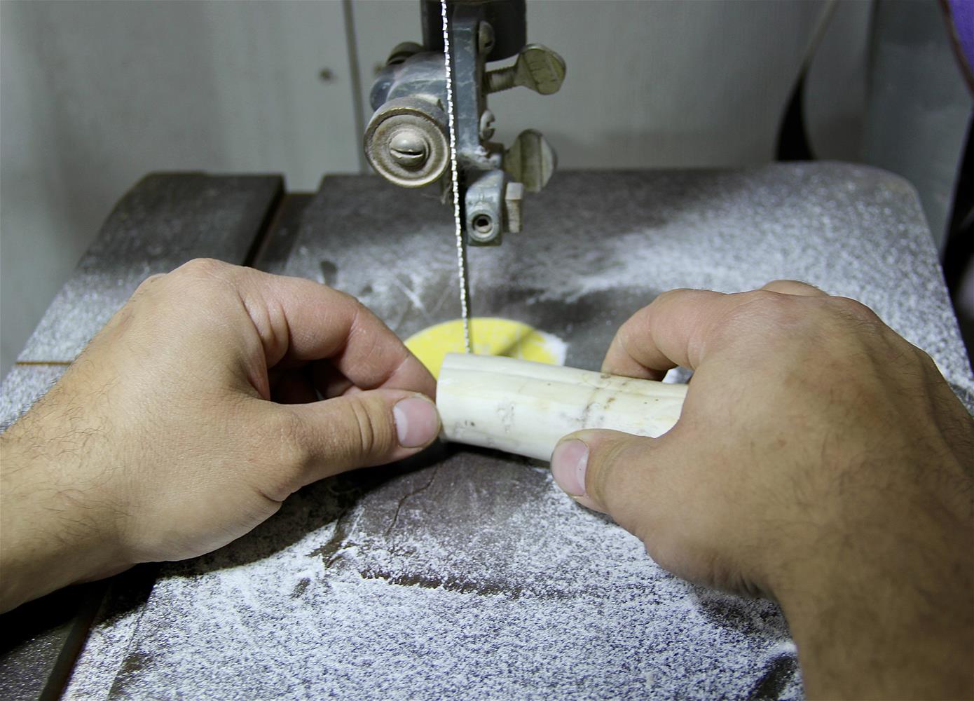 Cutting with band saw
