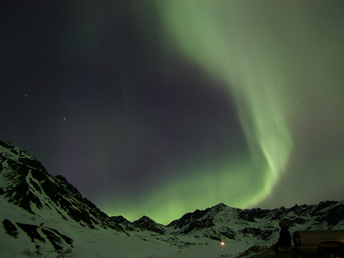 drive-in-show-at-talkeetna-mountains-(2017)