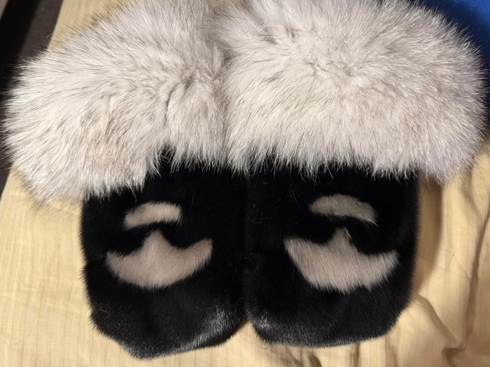 Ulu sealskin mitts