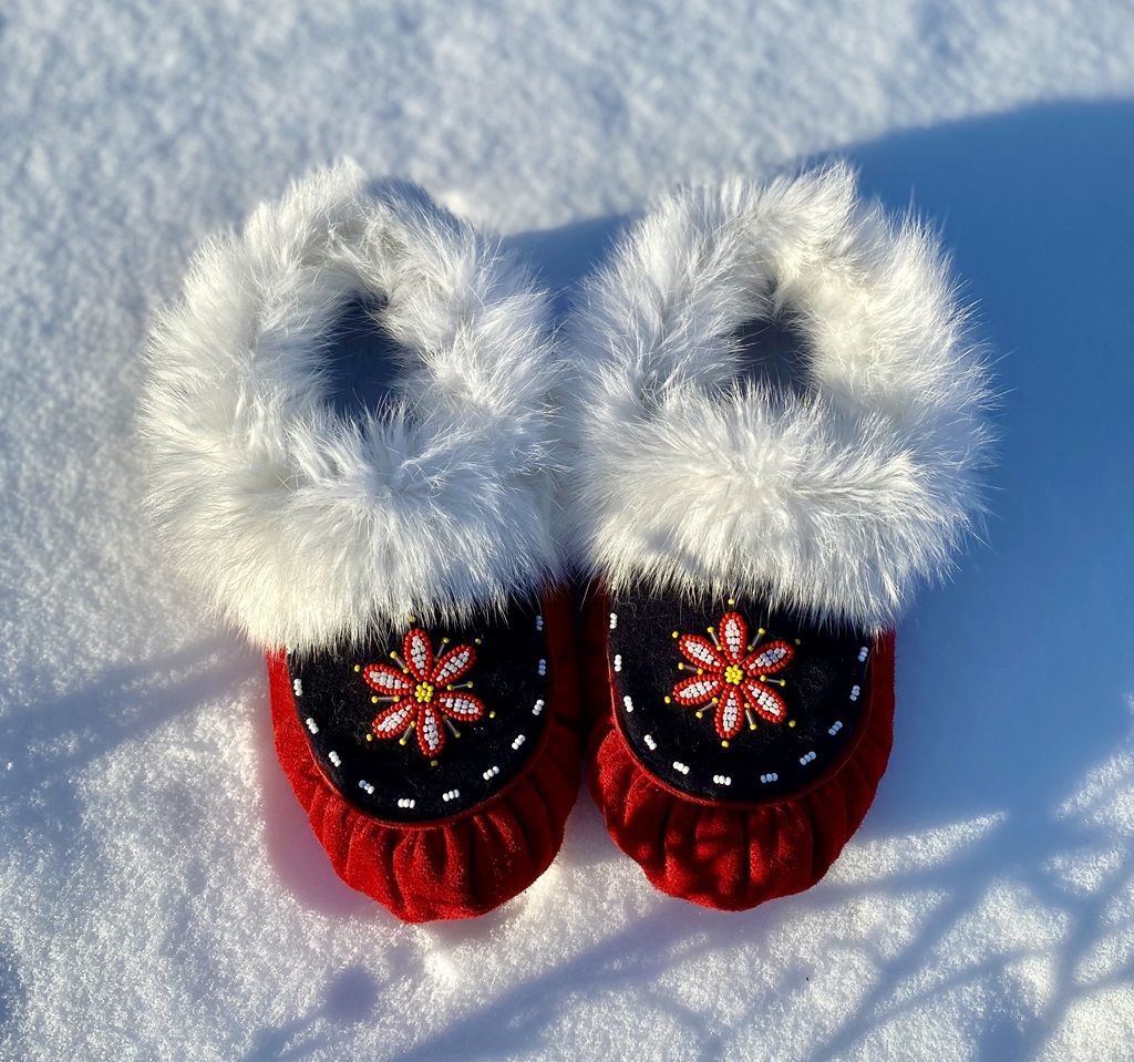 Veronica Flowers_beaded slippers 2022