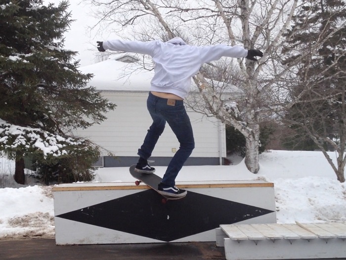 2012-Mark Igloliorte