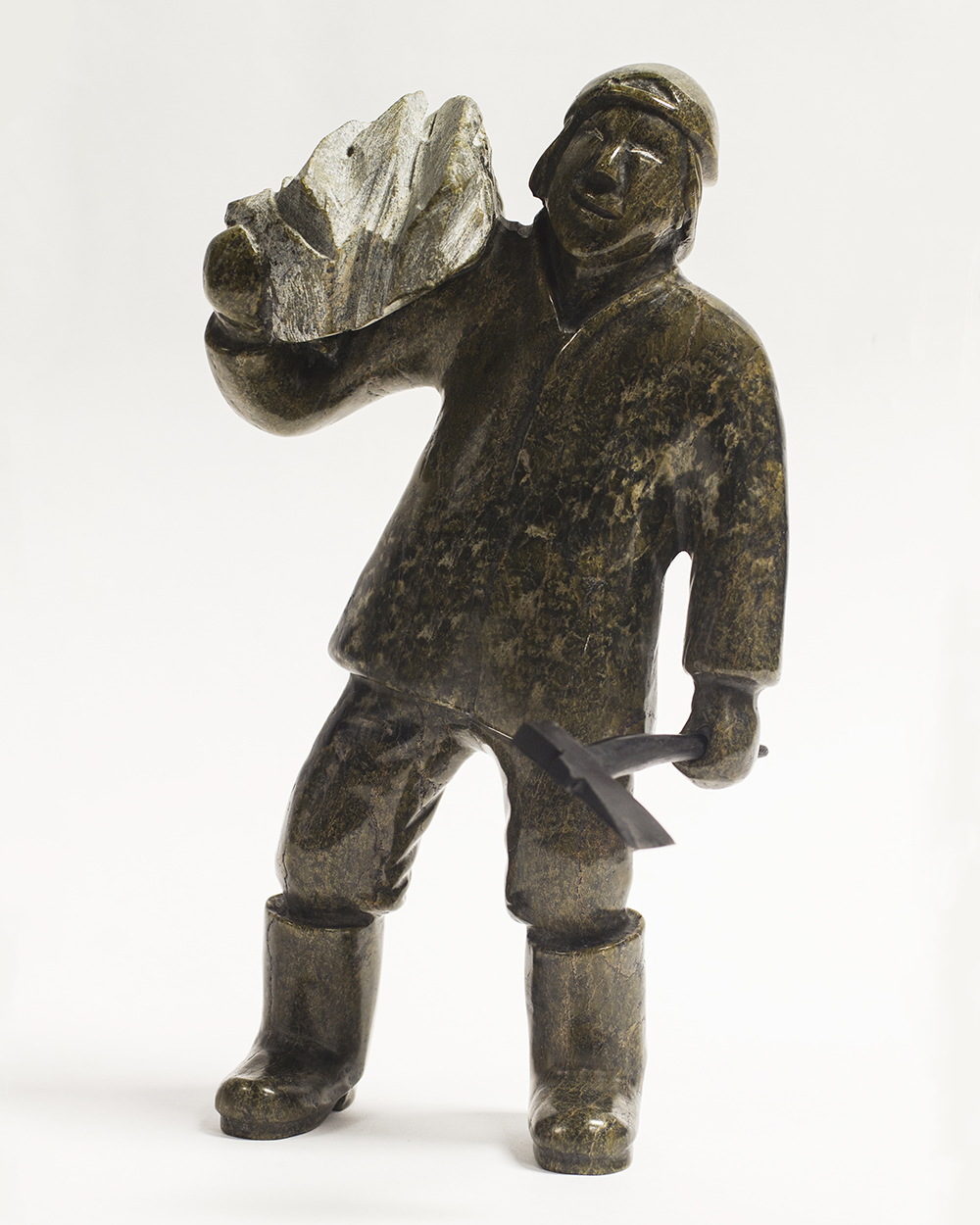 qimirpikkellypalikmancarryingstoneCrop