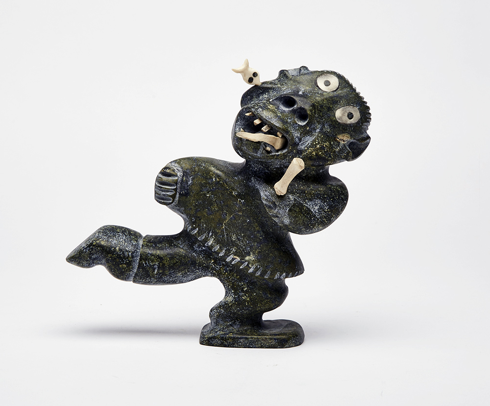 UllulaqJudasManTormentedByInsectBugInEar