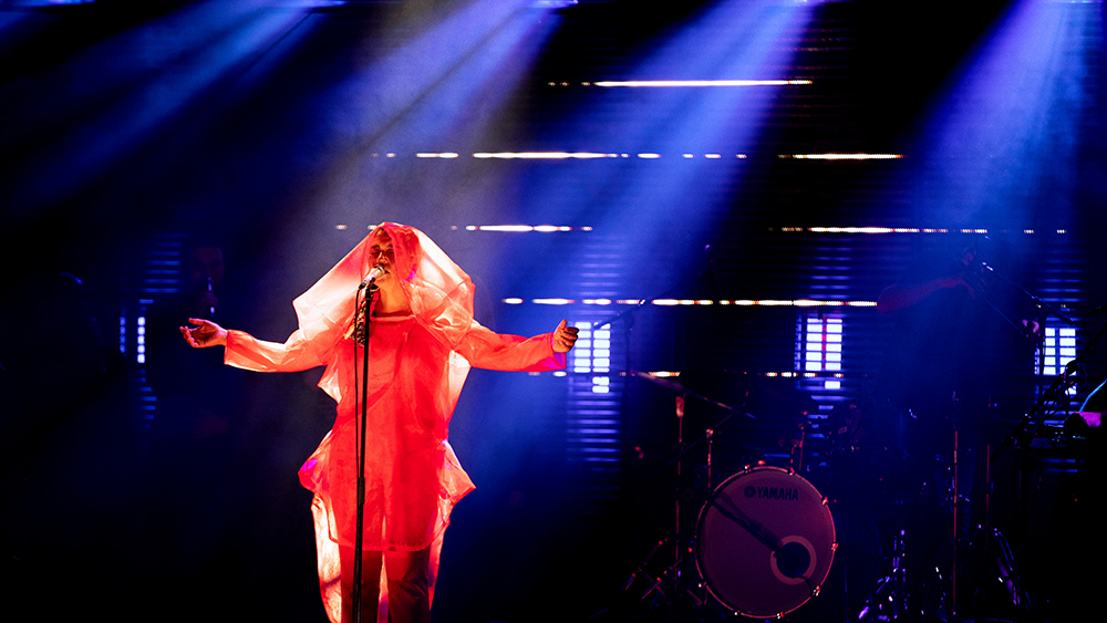 ElisapiePerformingAtPolaris2019PhotoDustinRabin