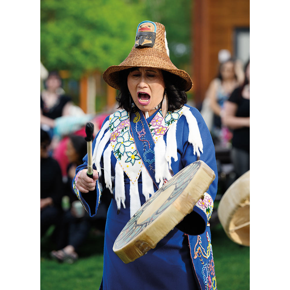 DakhkaKhwaanDancers_Nuiharuq_ArcticArtsSummit2022_YAC